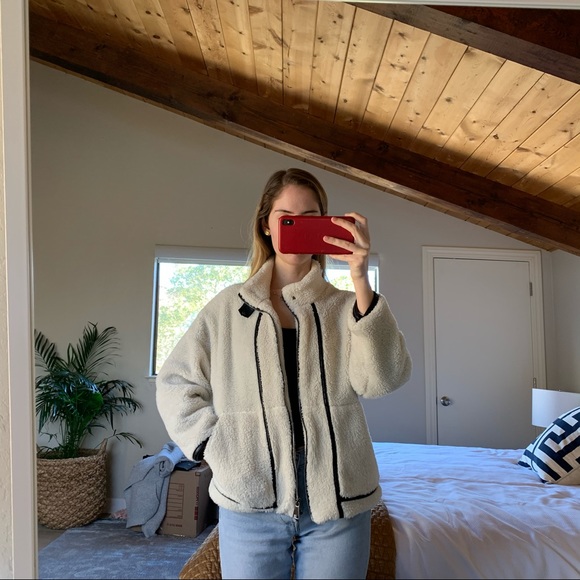 Zara Jackets & Blazers - Zara shearling jacket